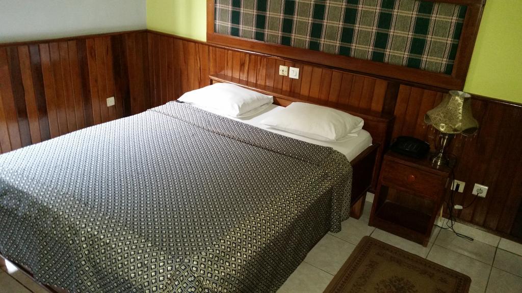 Saffana Hotel ドゥアラ エクステリア 写真