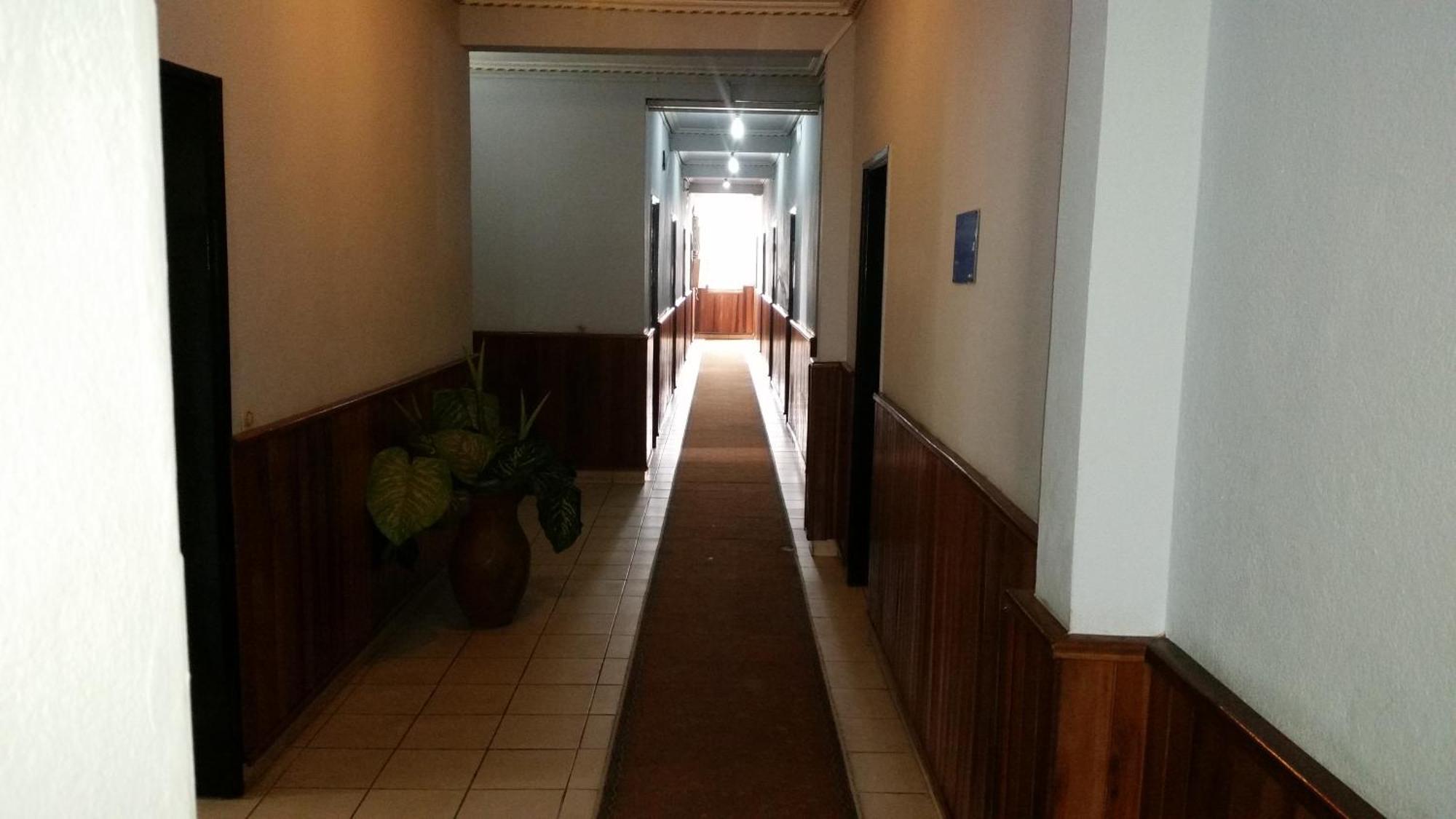 Saffana Hotel ドゥアラ エクステリア 写真