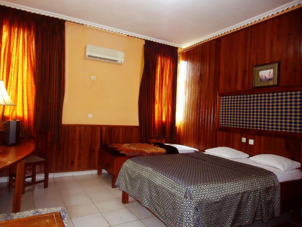 Saffana Hotel ドゥアラ 部屋 写真